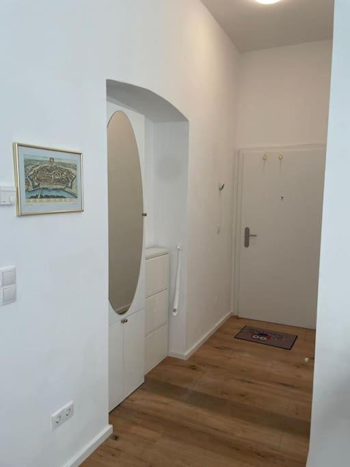 Stilvolle Wohnung Mit Terrasse/Garten Вена Экстерьер фото