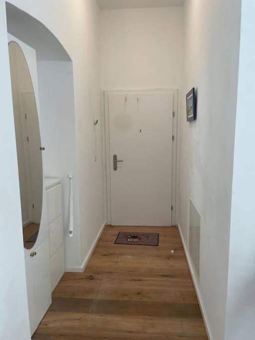Stilvolle Wohnung Mit Terrasse/Garten Вена Экстерьер фото