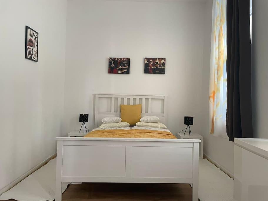 Stilvolle Wohnung Mit Terrasse/Garten Вена Экстерьер фото